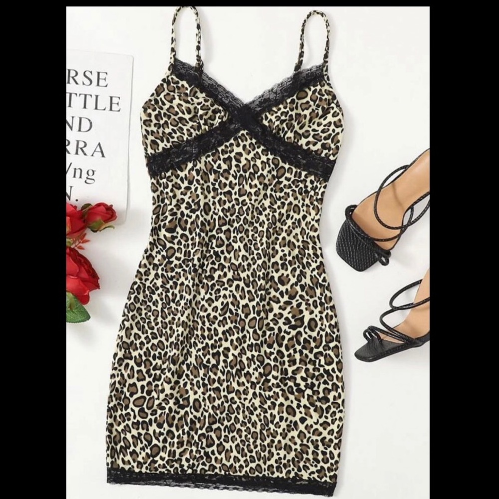 NEW Sexy Leopard Print Mini Dress
